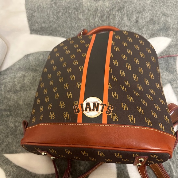 SF Giant Dooney - Picture 1 of 6